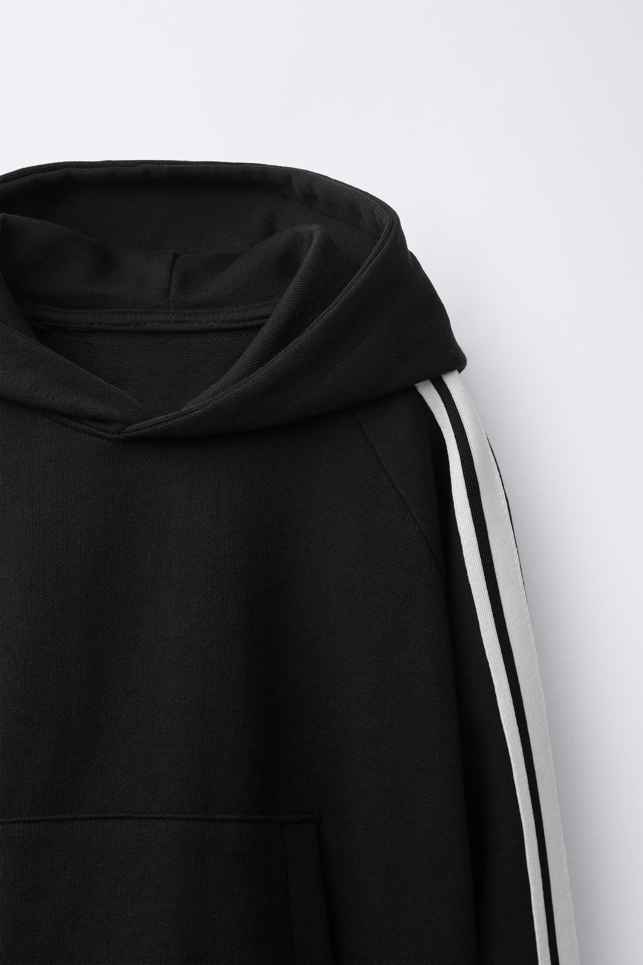 HOODIE AND SIDE-STRIPE JOGGER SET